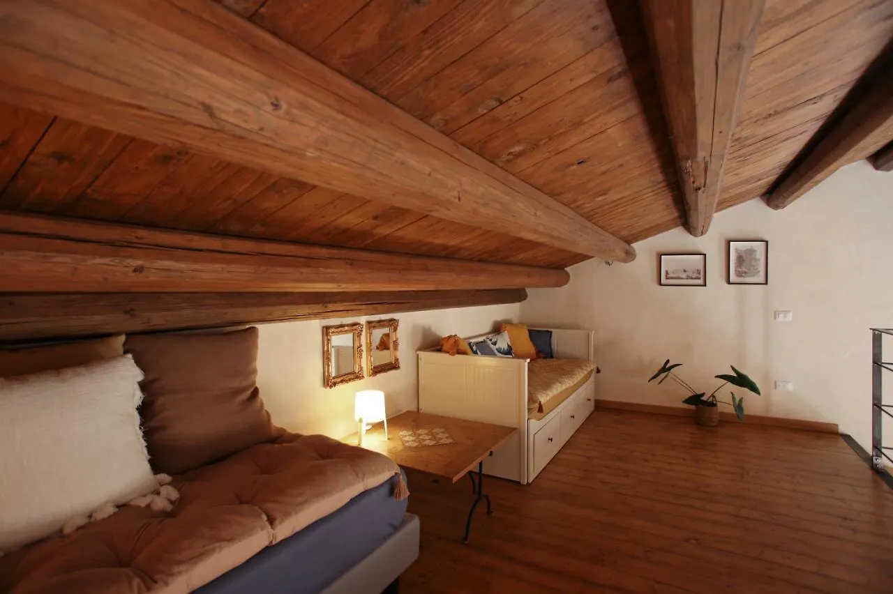 Bed & Breakfast Casa Miqva - Rooms In Shared Apartment Palermo